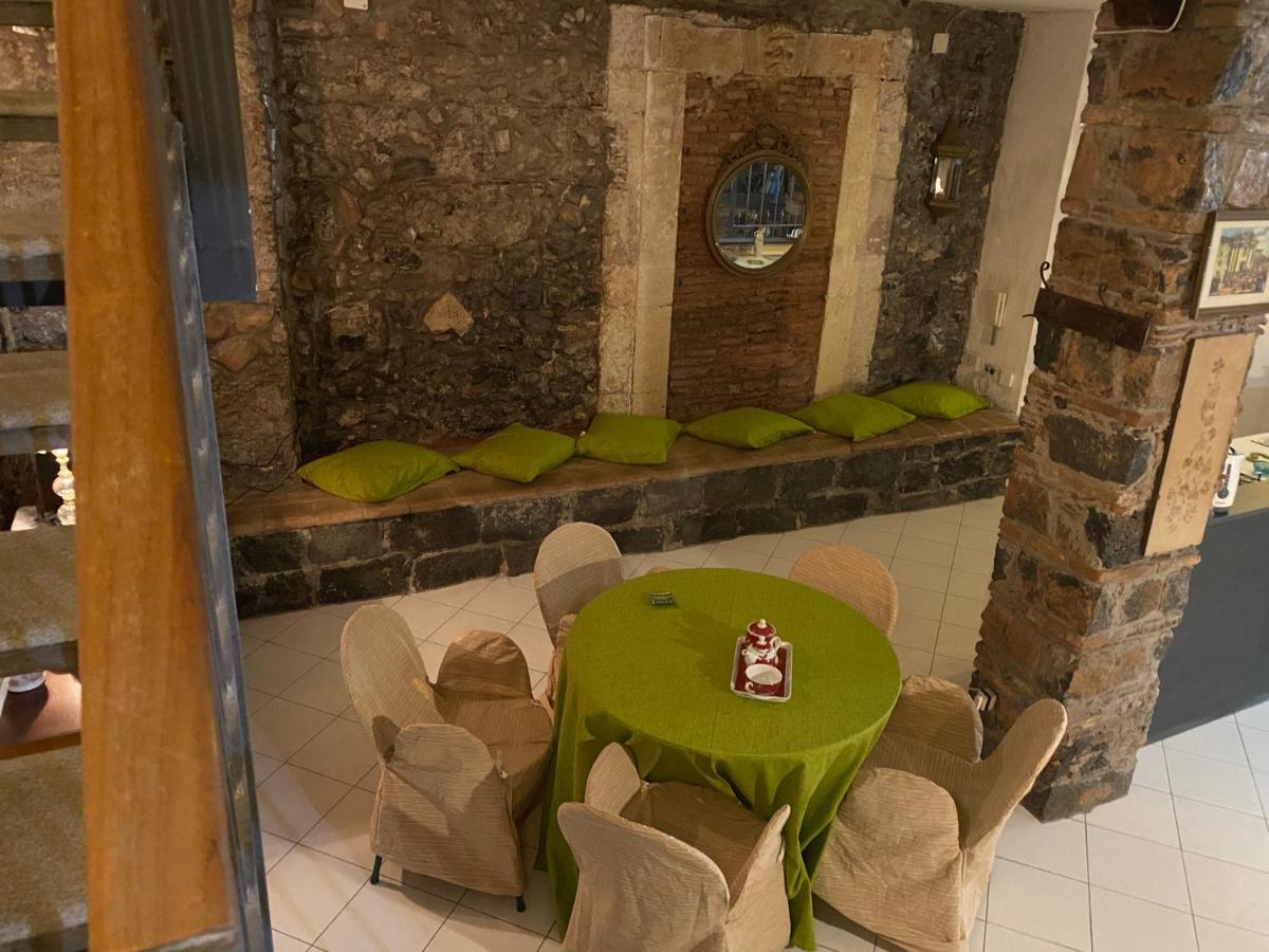 הוילה קטאניה Antica Casa Centro מראה חיצוני תמונה